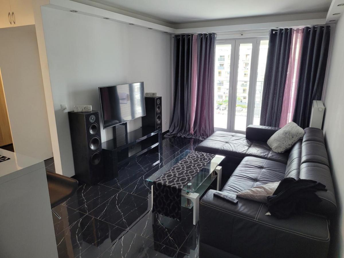 Apartament Tenisowa